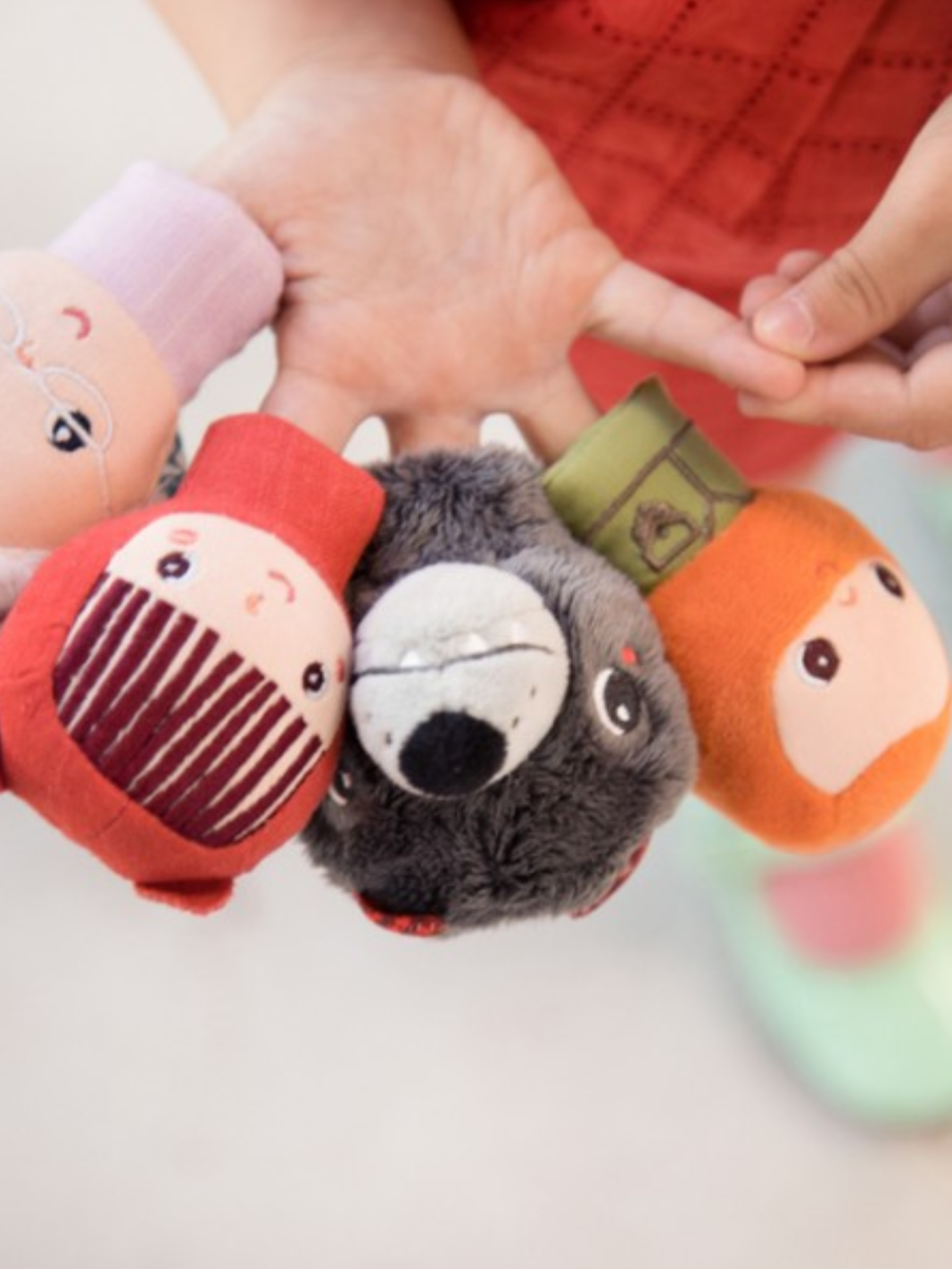 MARIONETAS DE DEDOS CAPERUCITA ROJA