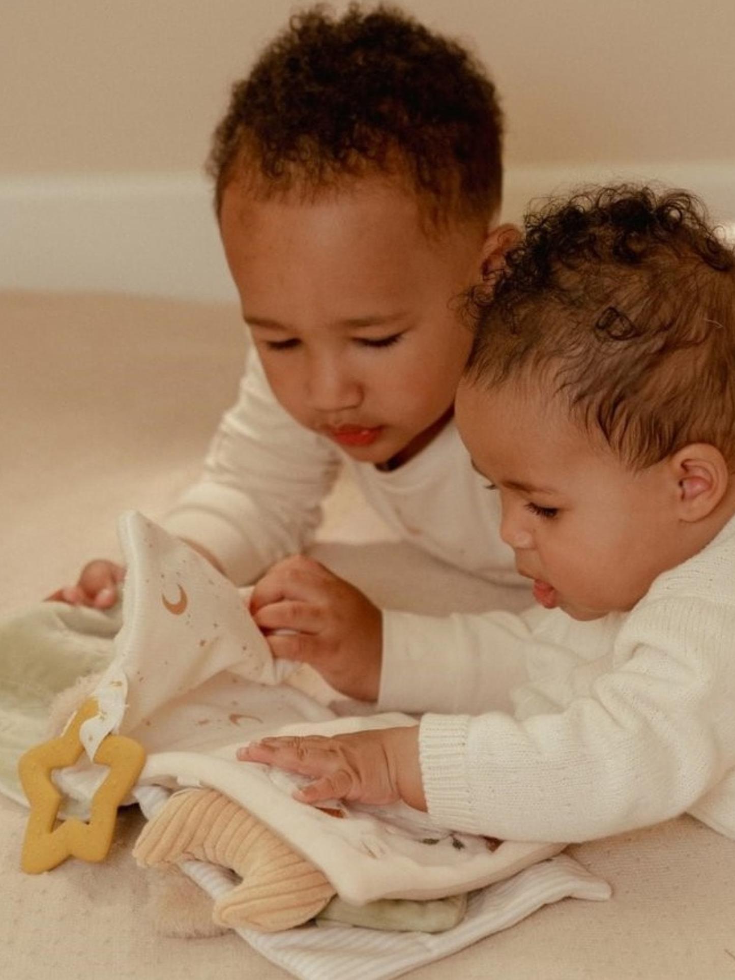 LIBRO BLANDITO DE ACTIVIDADES NEWBORN NATURALS
