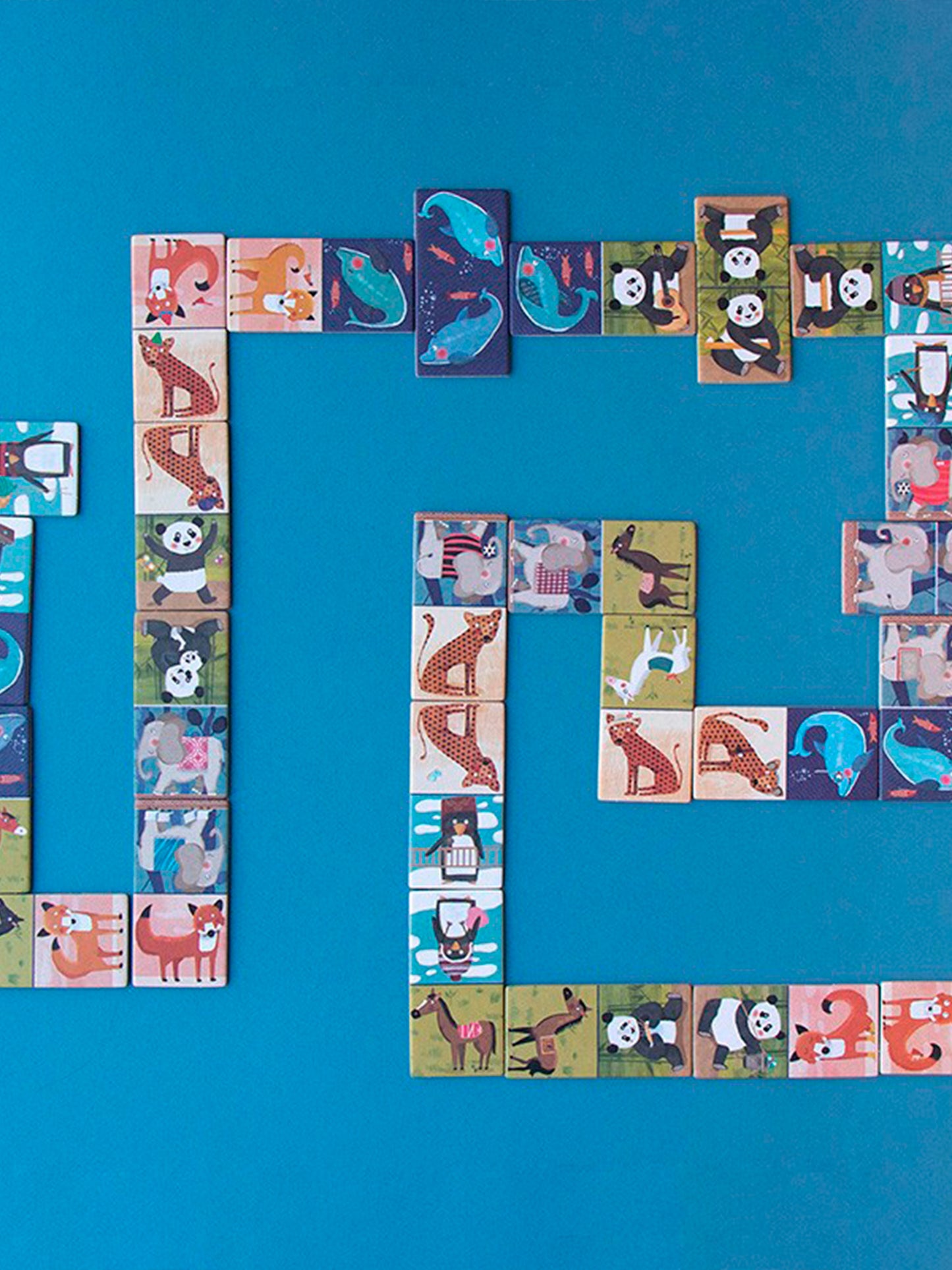 DOMINO PENGUINS & FRIENDS