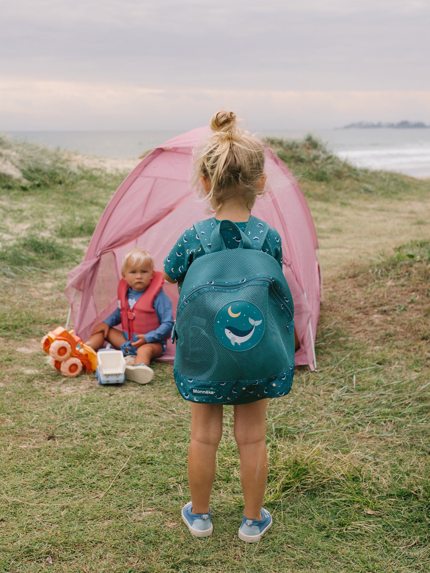 FISHES ANTI-SAND BEACH BACKPACK