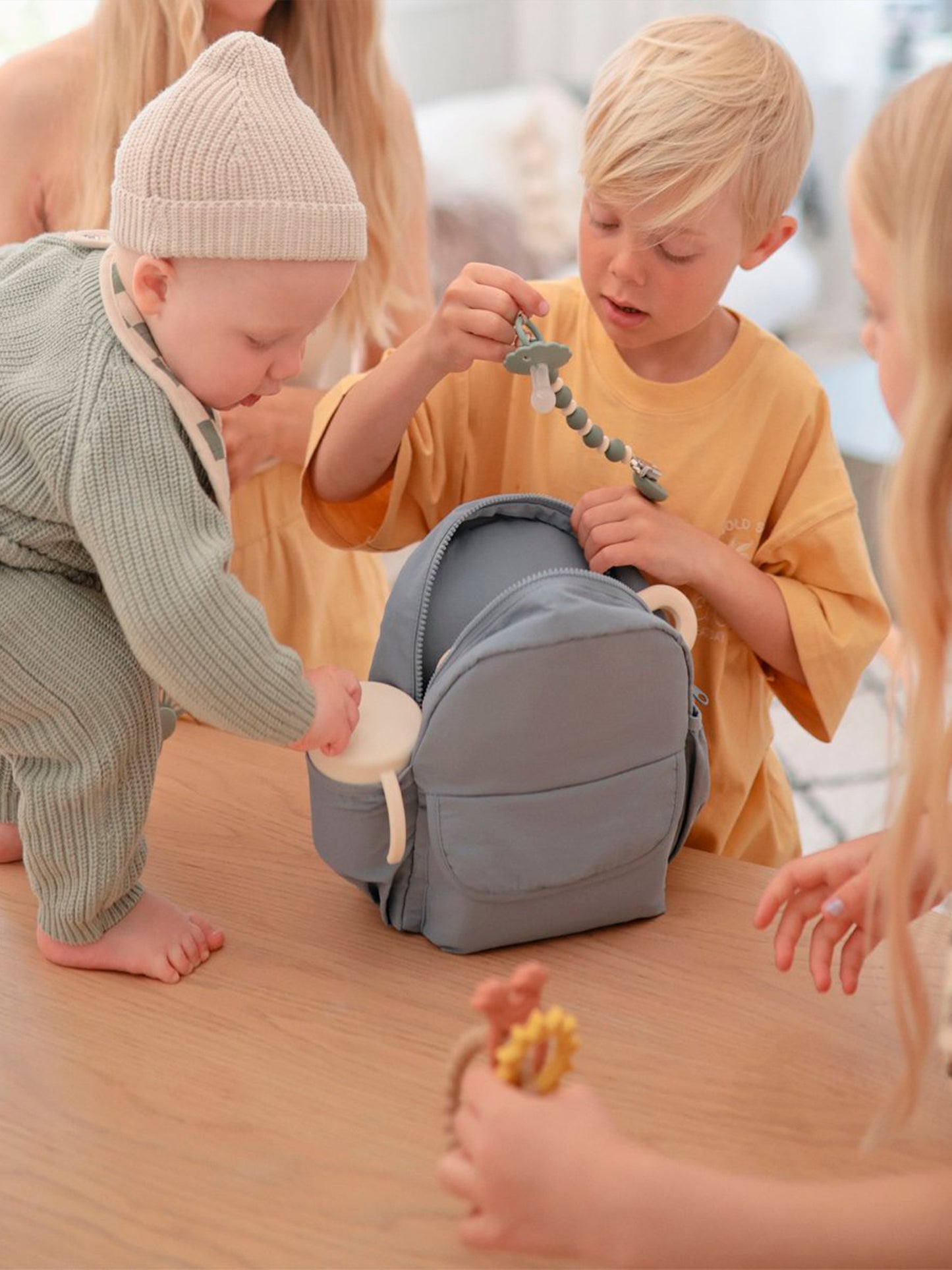 MOCHILA BLUSH Mushie KIDSME