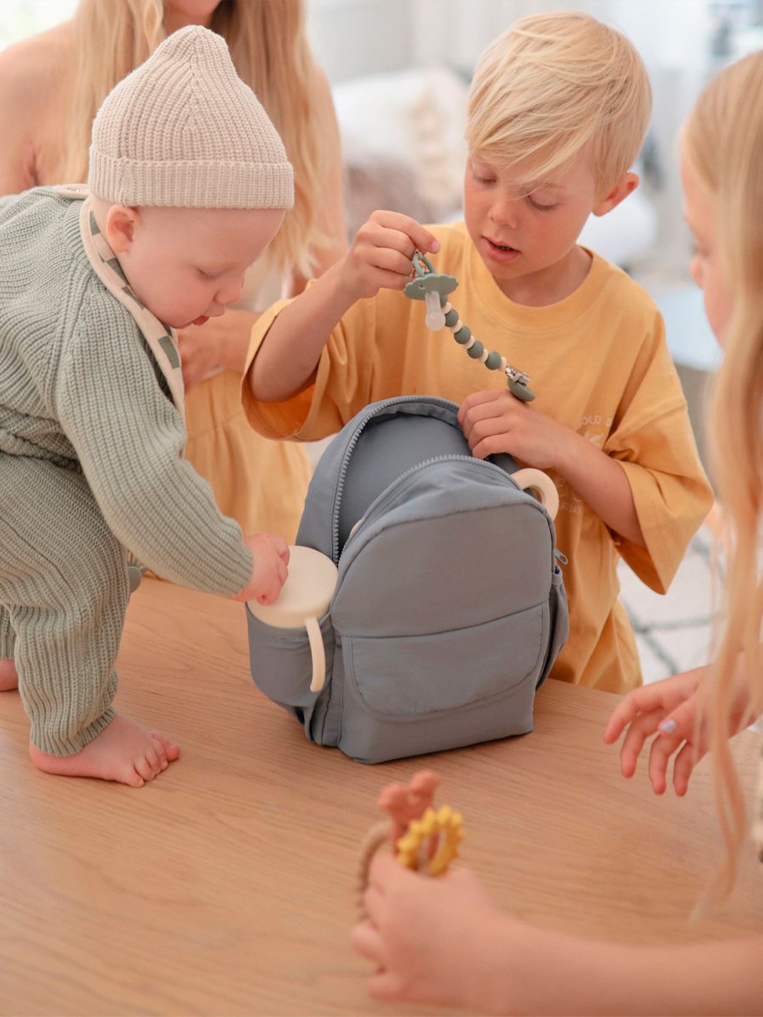 MOCHILA BLUSH Mushie KIDSME