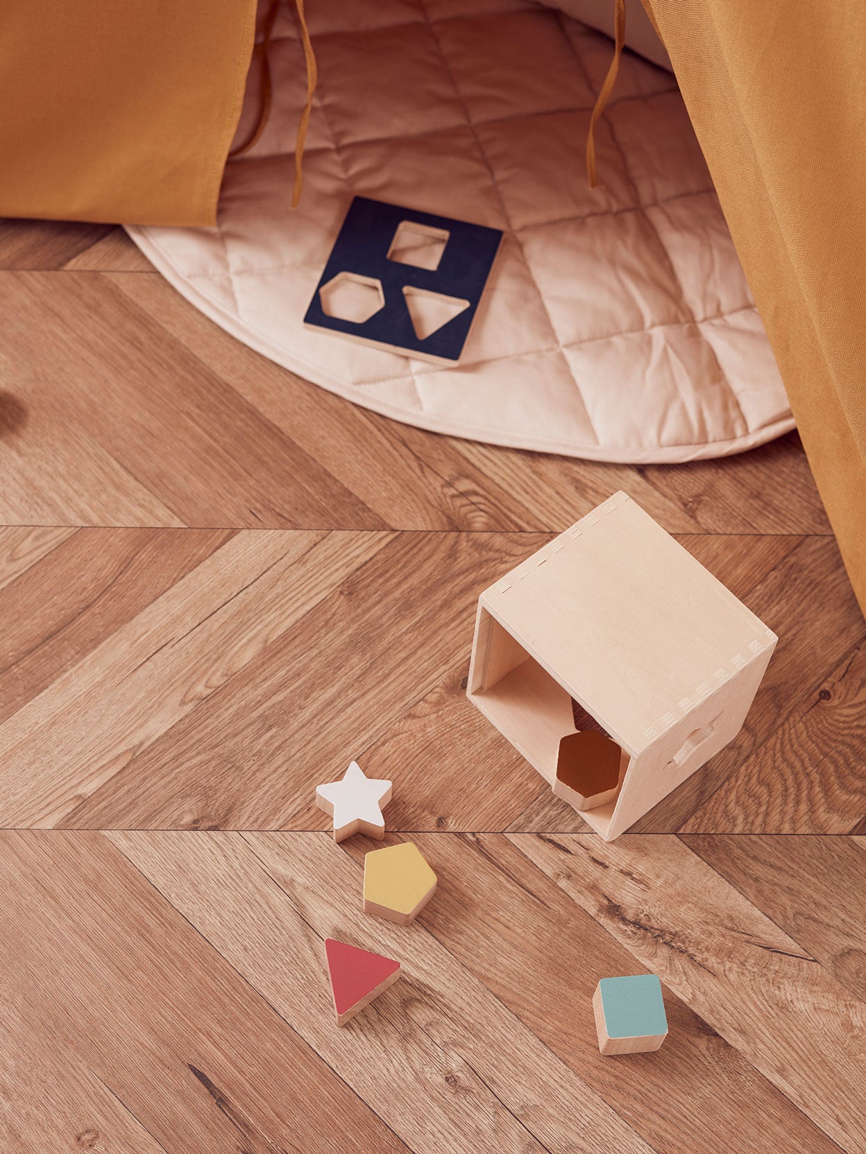 CAJA DE FORMAS AIDEN Kids Concept KIDSME