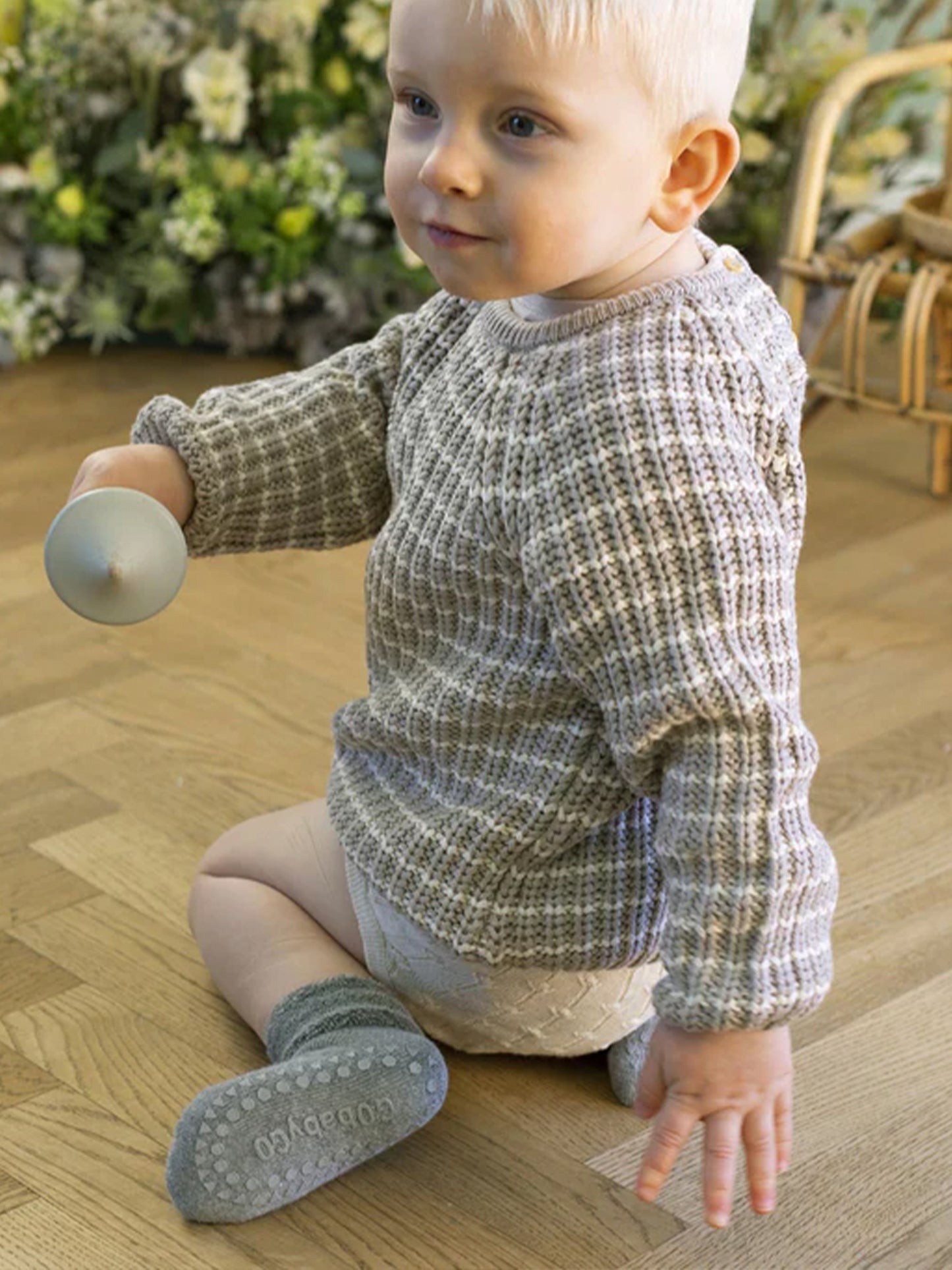 CALCETINES SUELA ANTIDESLIZANTE GRIS CLARO Go baby go KIDSME