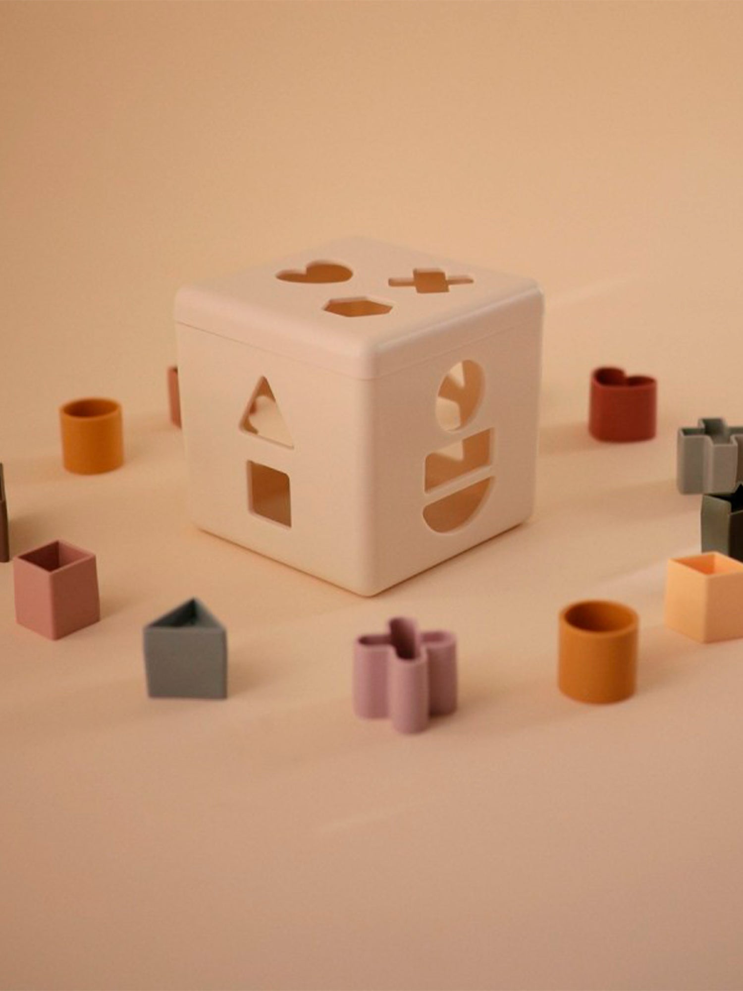 CUBO FORMAS ENCAJABLE Mushie KIDSME