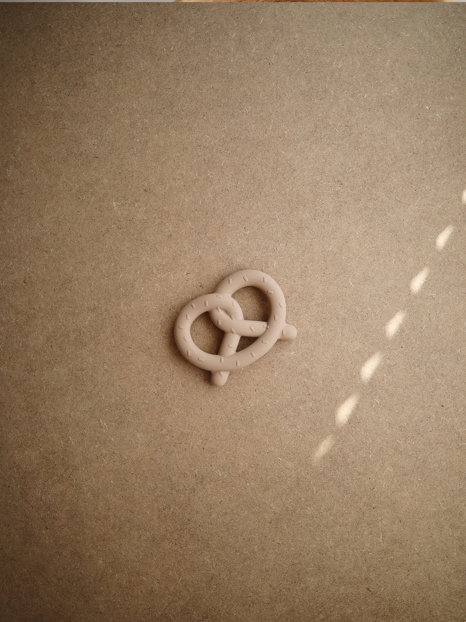 MORDEDOR PRETZEL Mushie KIDSME