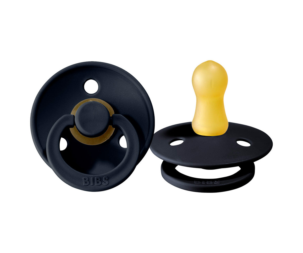 PACK 2 CHUPETES BIBS MUSTARD- DARK DENIM 2 TALLAS BIBS KIDSME