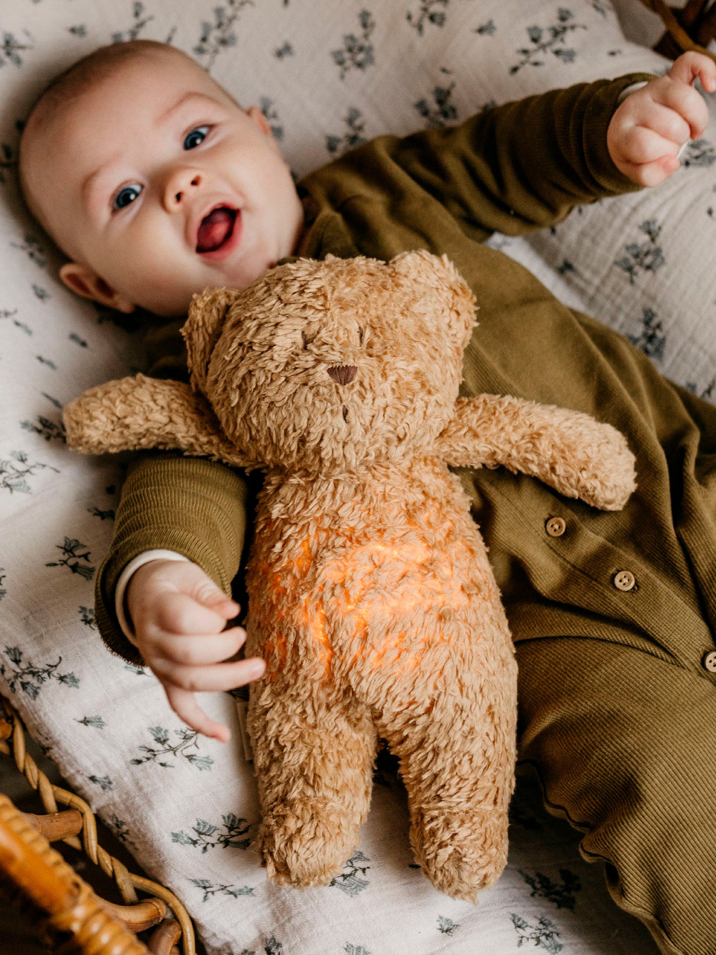 OSO DE PELUCHE LUZ Y SONIDO CAPUCCINO Moonie KIDSME